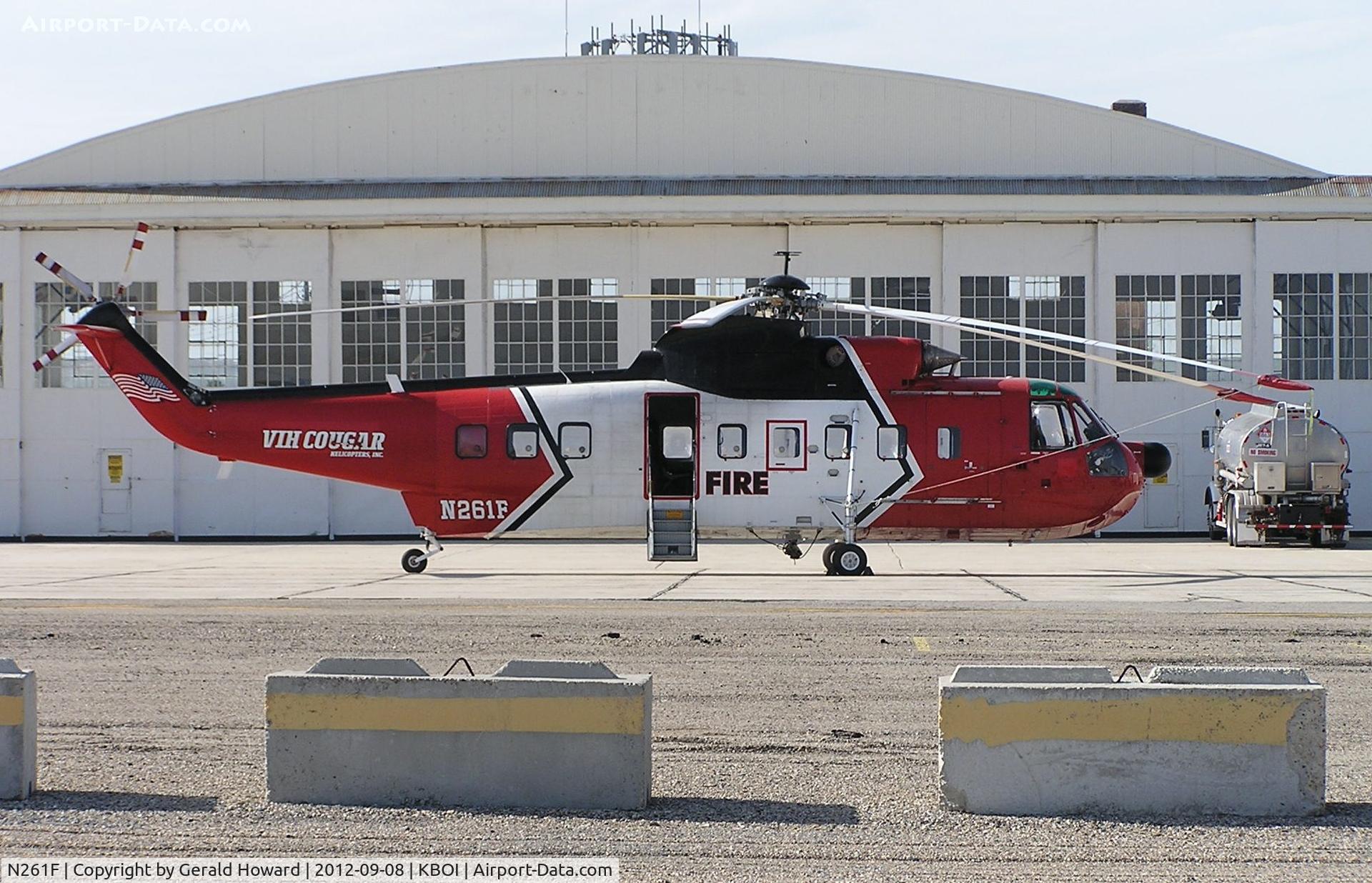 N261F, 1977 Sikorsky S-61N C/N 61771, Parked for maintenance.
