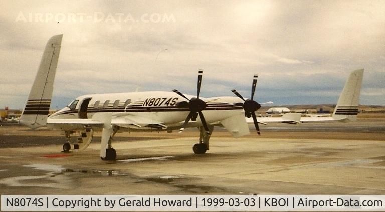N8074S, 1993 Beech 2000A Starship 1 Starship 1 C/N NC-33, Very sleek aircraft. Too bad Beech closed the line down.