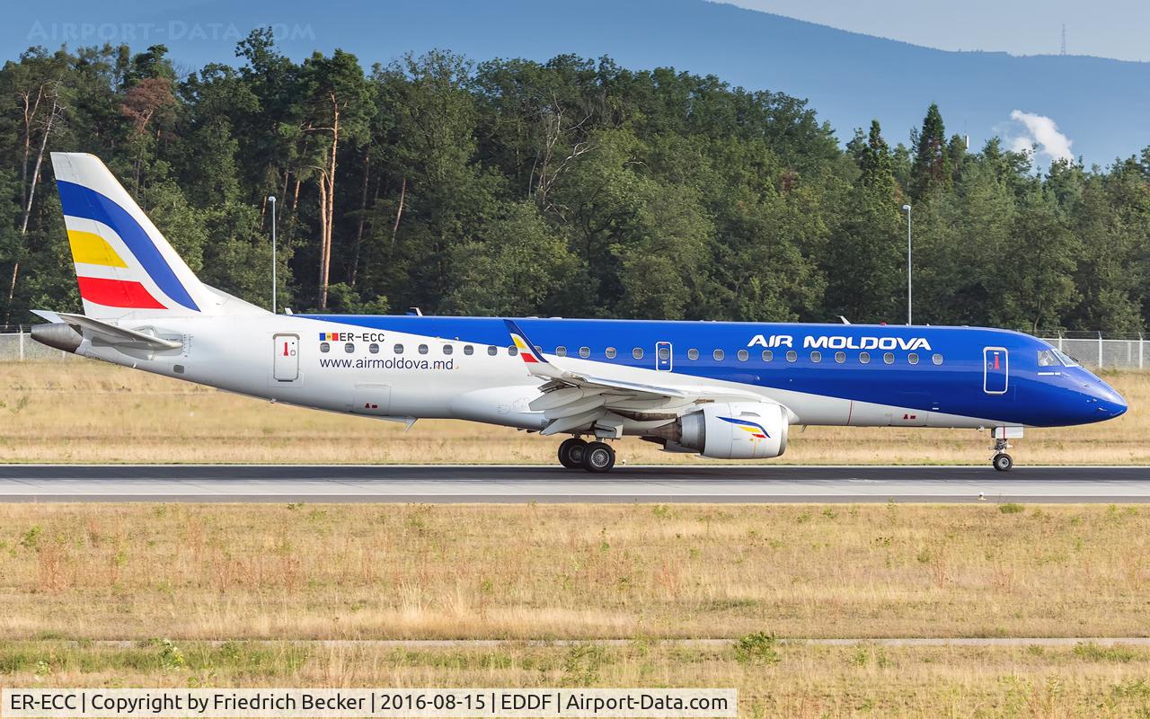 ER-ECC, 2007 Embraer 190LR (ERJ-190-100LR) C/N 19000130, decelerating after touchdown on runway 07L