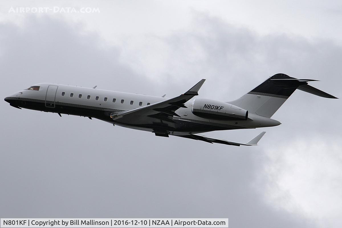 N801KF, 2000 Bombardier BD-700-1A10 Global Express C/N 9073, away into a murky sky