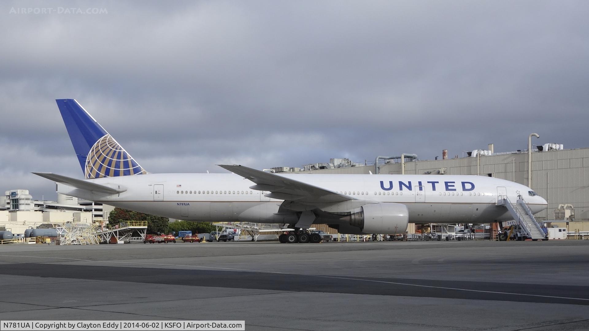 N781UA, 1996 Boeing 777-222 C/N 26945, SFO 2014