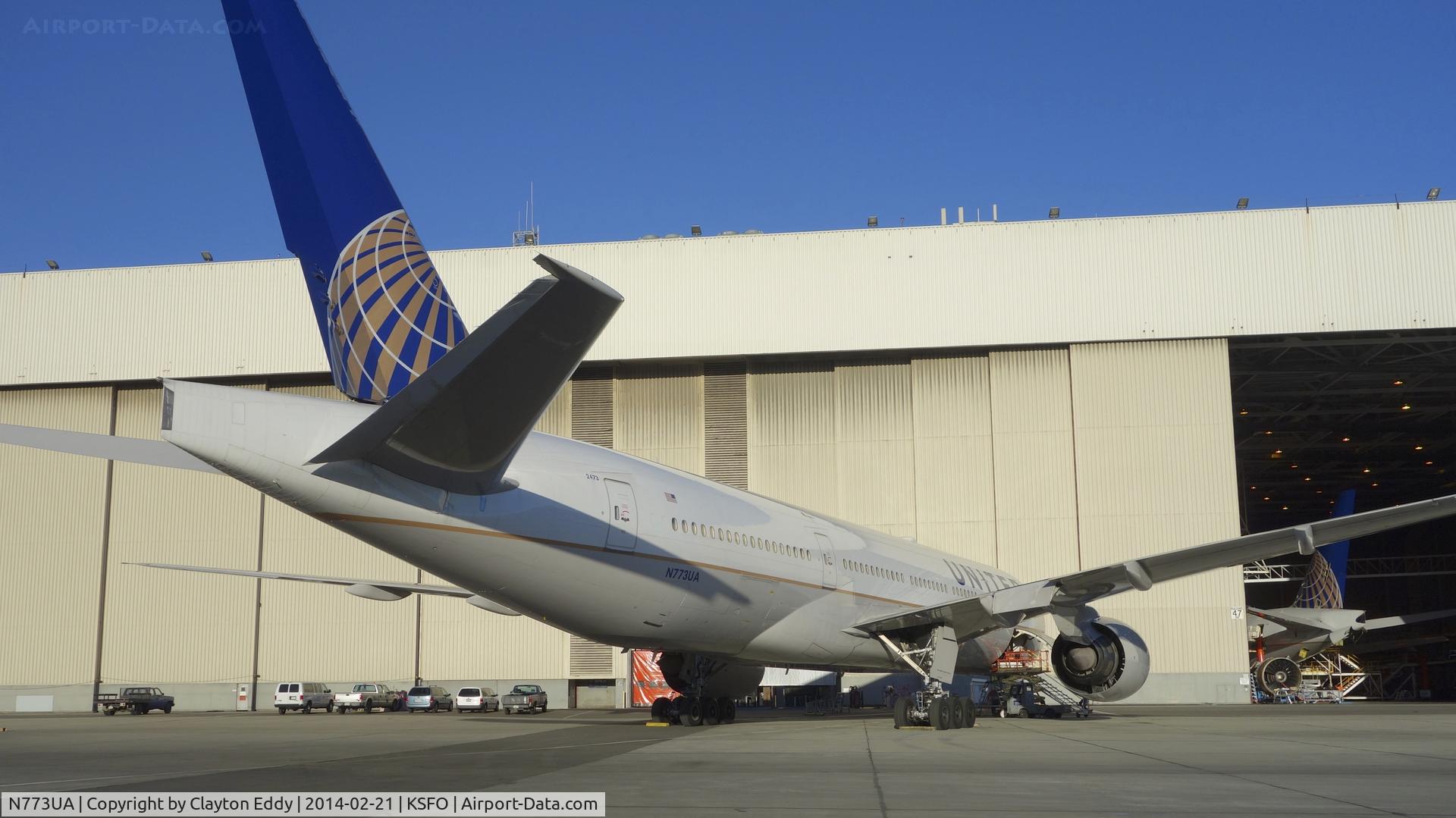 N773UA, 1995 Boeing 777-222 C/N 26929, SFO 2014