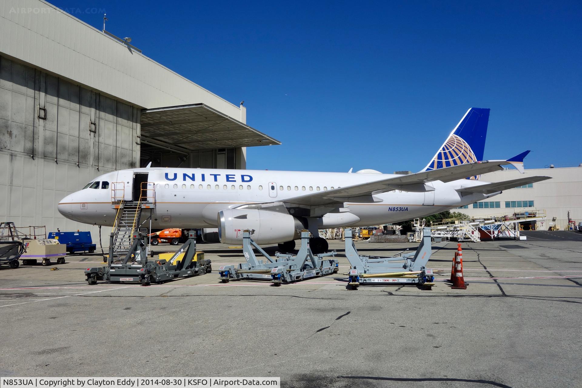 N853UA, 2002 Airbus A319-131 C/N 1688, SFO 2014
