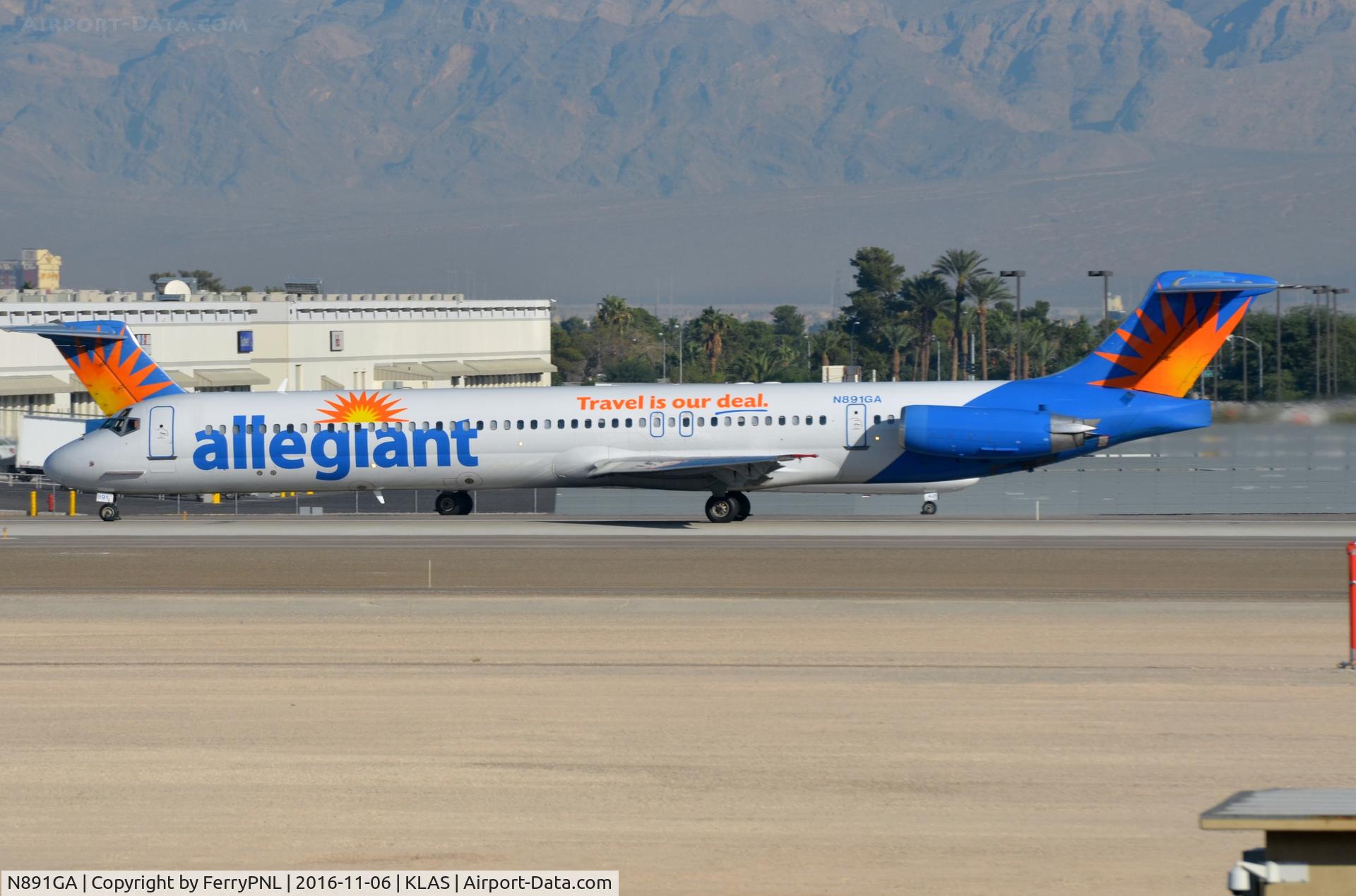 N891GA, 1986 McDonnell Douglas MD-83 (DC-9-83) C/N 49423, Allegiant MD83 departing.