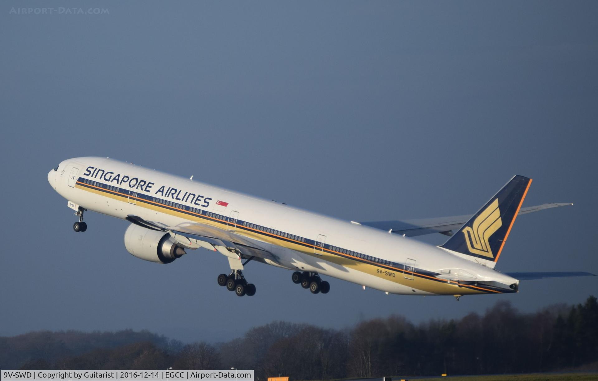 9V-SWD, 2006 Boeing 777-312/ER C/N 34569, At Manchester