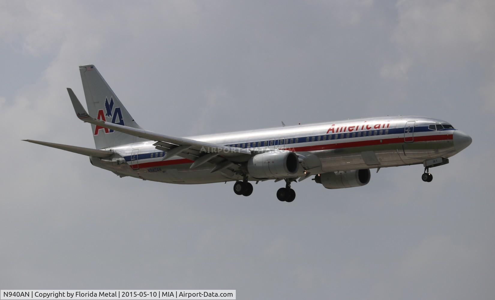 N940AN, 2000 Boeing 737-823 C/N 30598, American