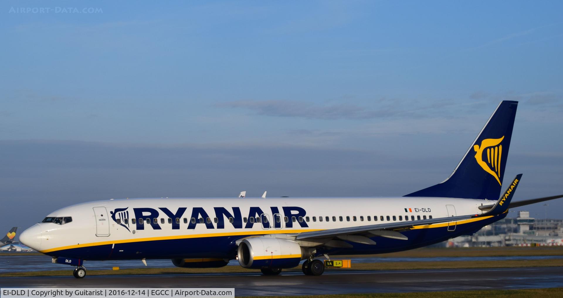 EI-DLD, 2005 Boeing 737-8AS C/N 33825, At Manchester