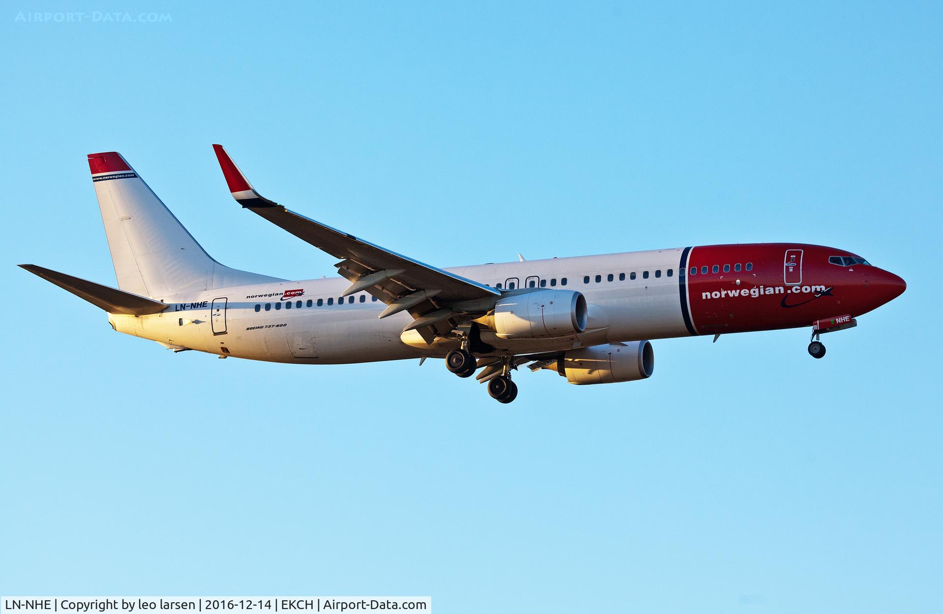 LN-NHE, 2015 Boeing 737-8JP C/N 41136, Copenhagen 14.12.16 app to R-04L