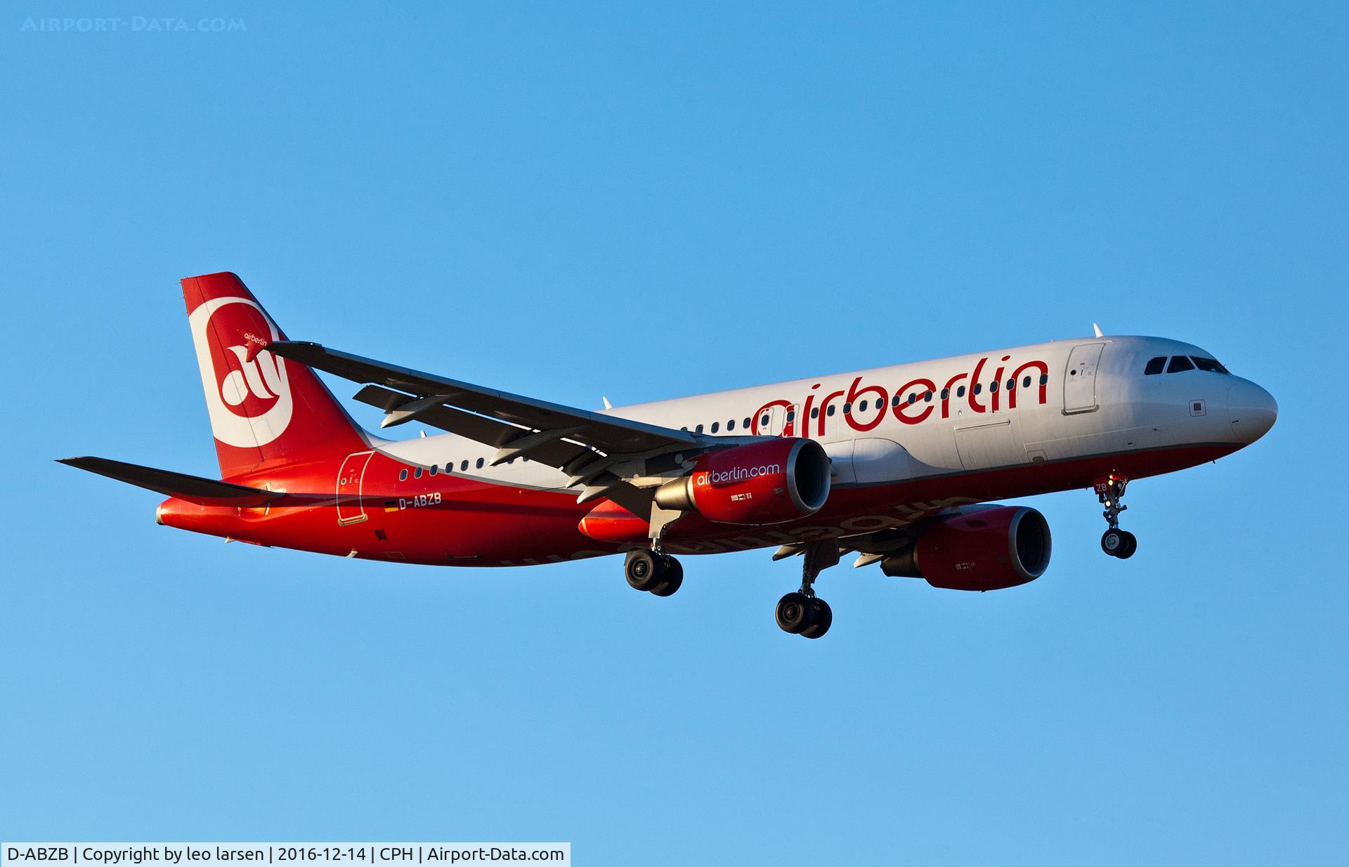 D-ABZB, 2008 Airbus A320-216 C/N 3515, Copenhagen 14.12.16 app to R-04L