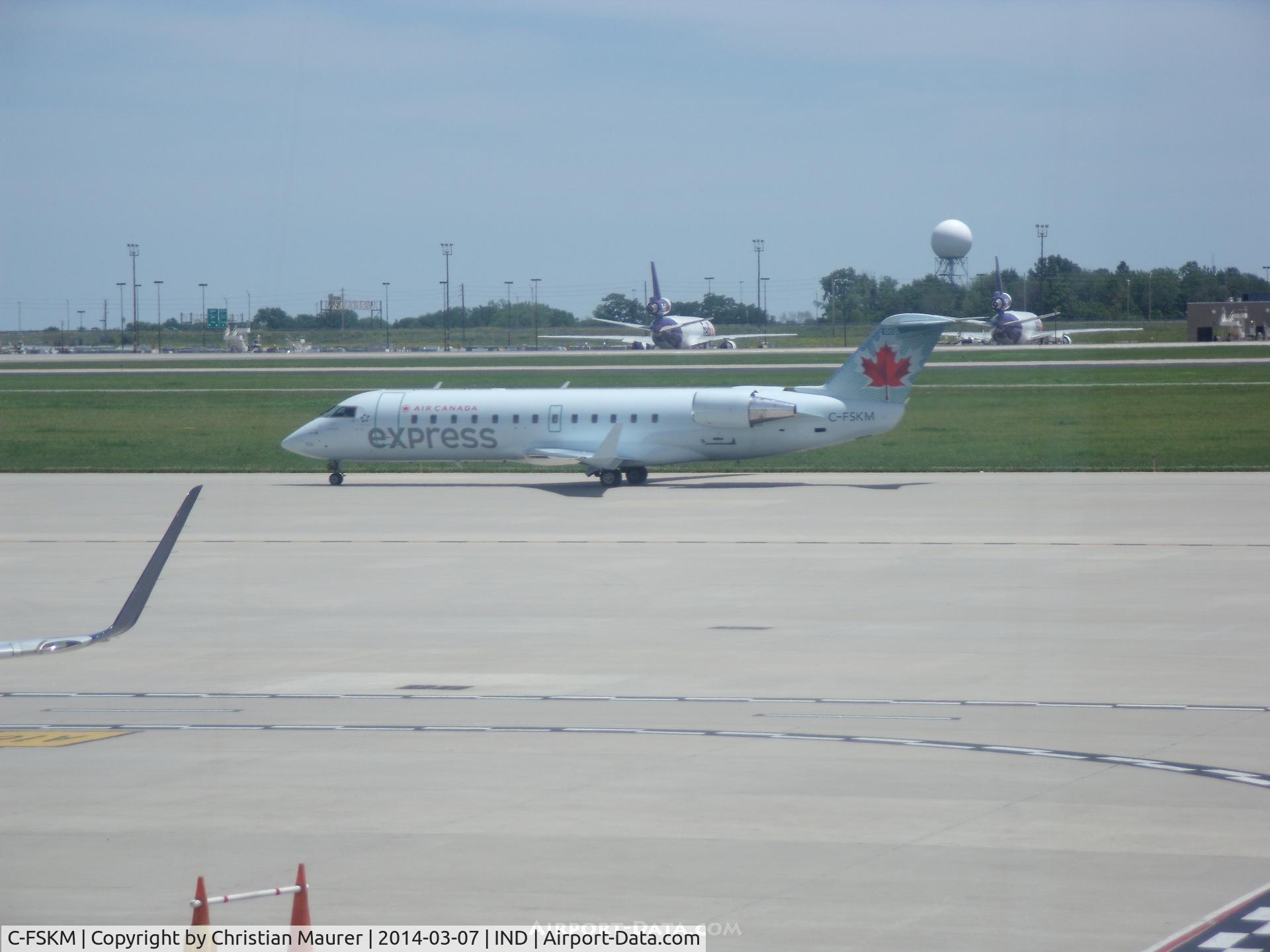 C-FSKM, 1995 Canadair CRJ-100ER (CL-600-2B19) C/N 7071, CRJ100
