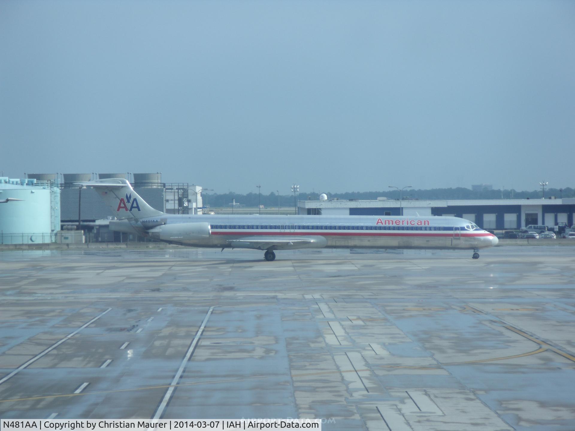 N481AA, 1988 McDonnell Douglas MD-82 (DC-9-82) C/N 49656, This Mad dog 80 is now sitting in the boneyard.