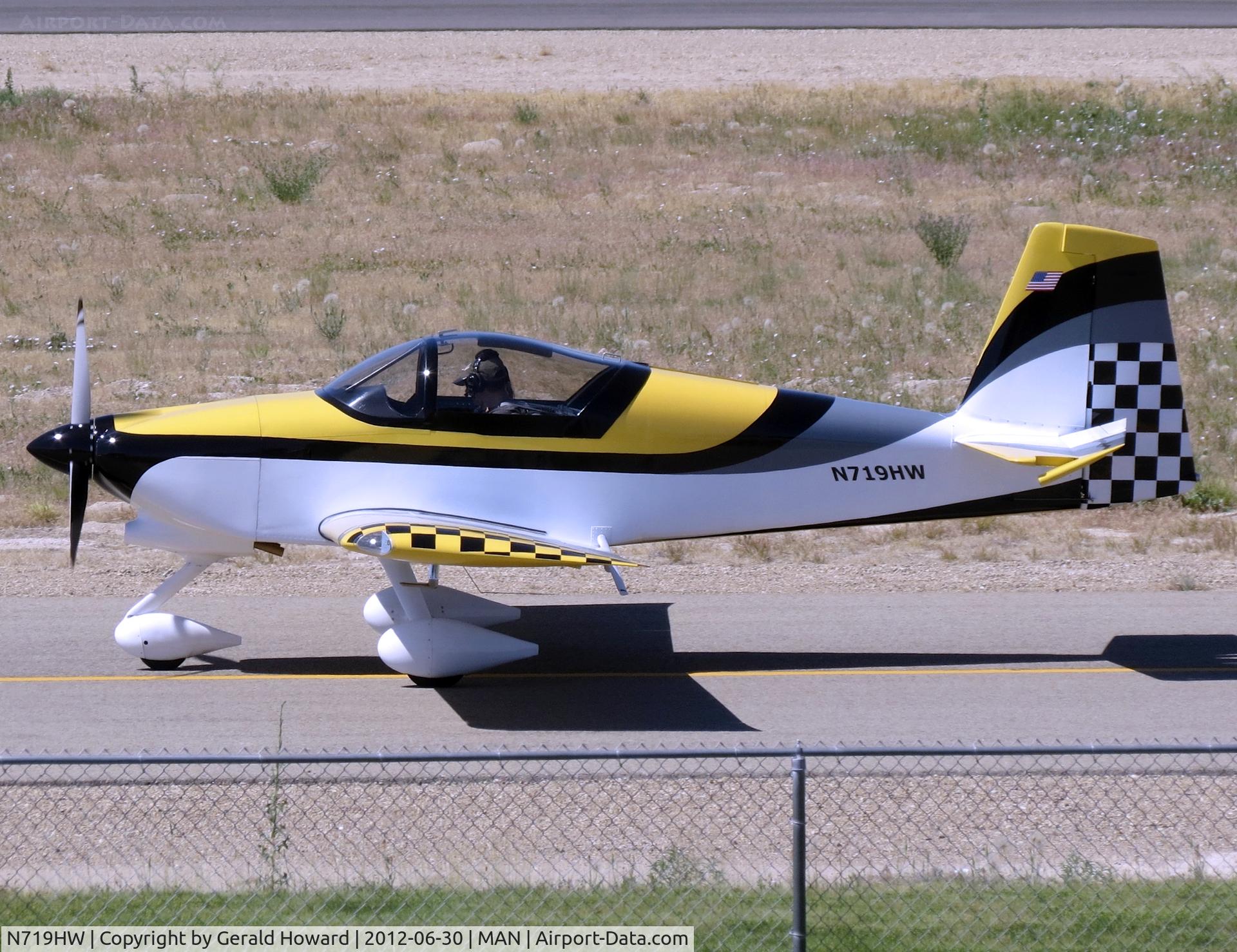 N719HW, Vans RV-7A C/N 72868, Taxing to RWY 29.