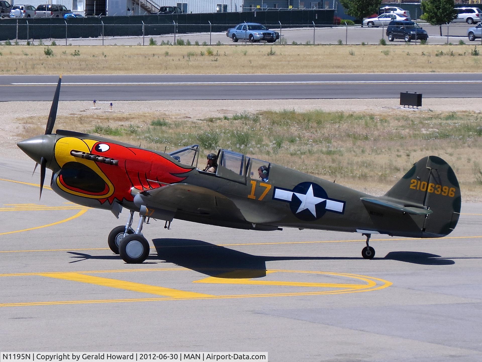 N1195N, 1942 Curtiss P-40N Warhawk C/N 130158, Taxing out for takeoff.