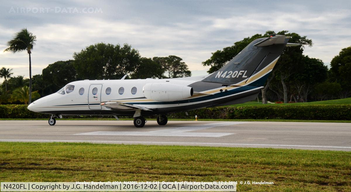 N420FL, 2008 Raytheon Hawker 400XP C/N RK-541, Taxiing at Ocean Reef Club.