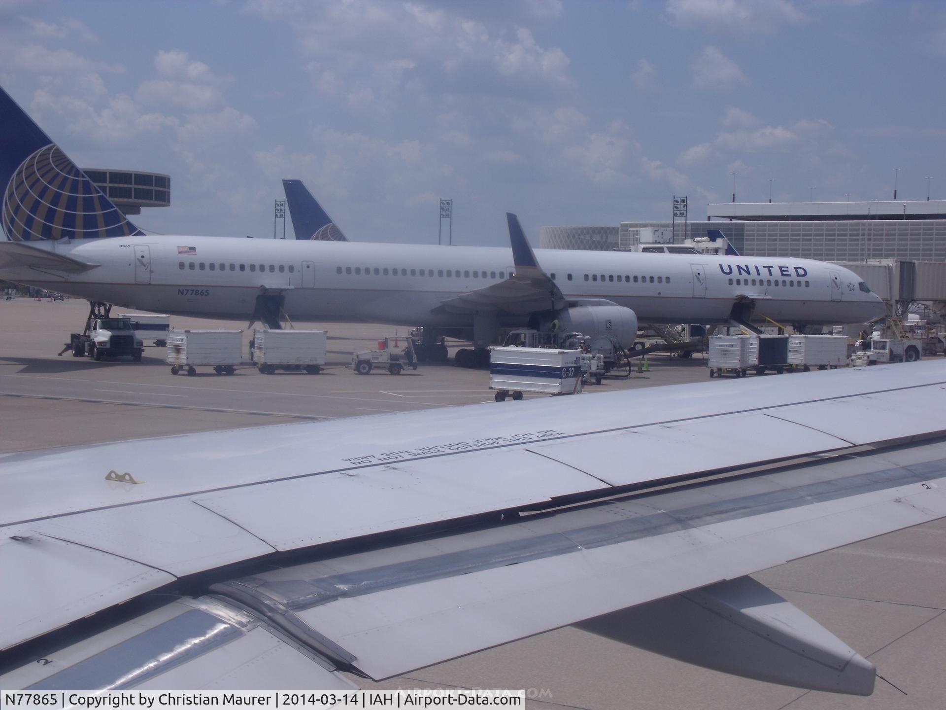 N77865, 2002 Boeing 757-33N C/N 32589, CAL 757-33N
