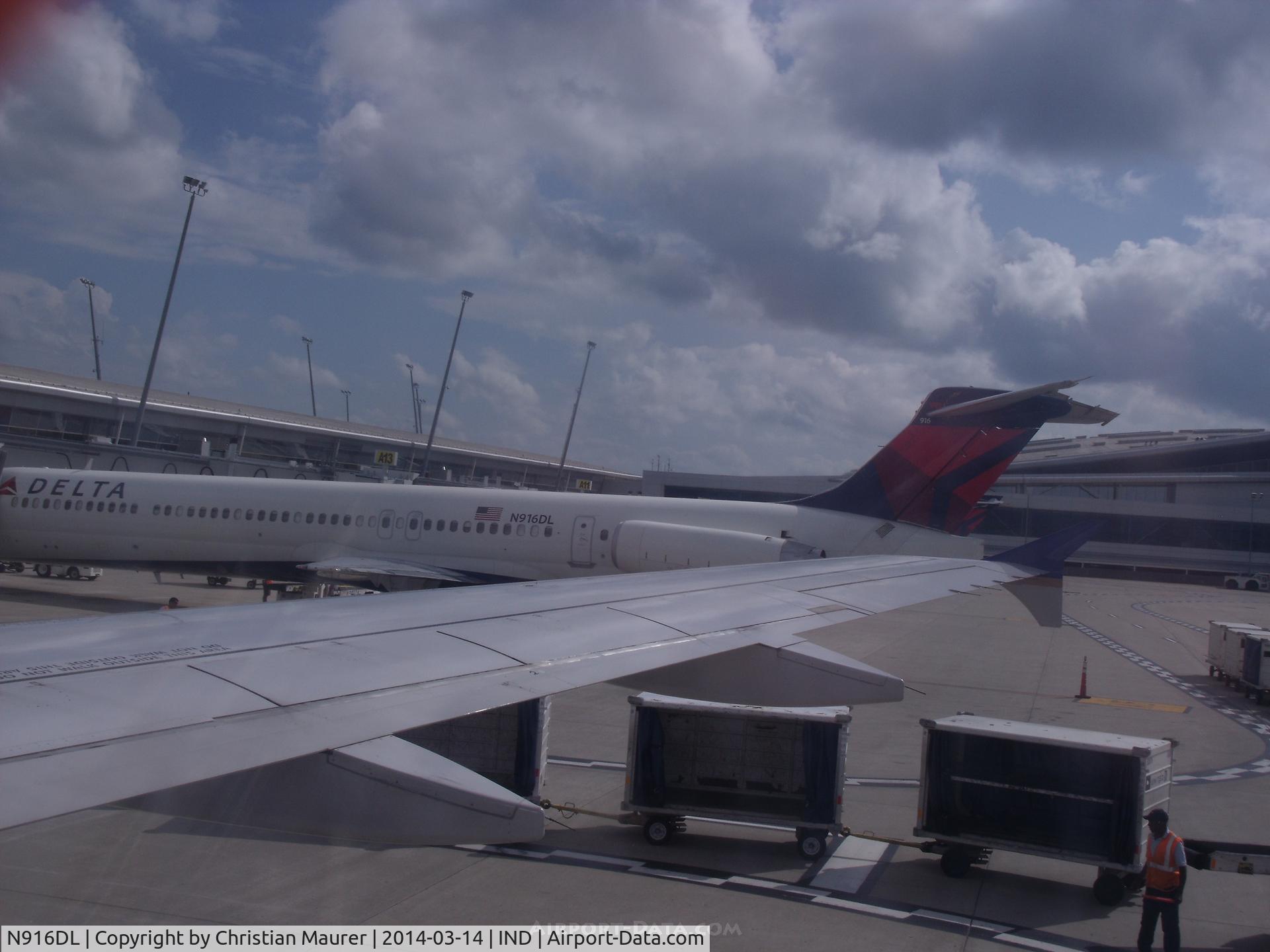 N916DL, 1988 McDonnell Douglas MD-88 C/N 49591, MD-88