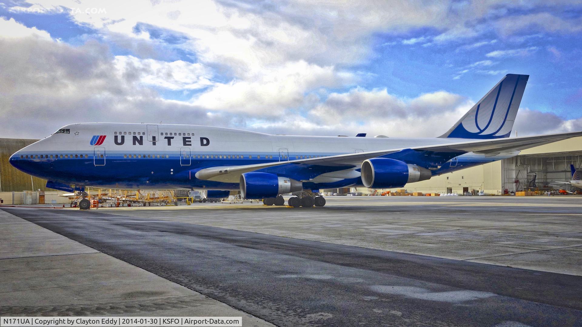 N171UA, 1989 Boeing 747-422 C/N 24322, SFO 2014