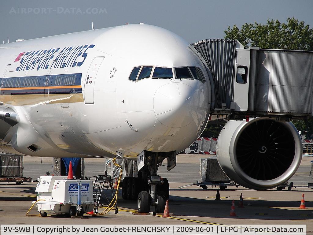 9V-SWB, 2006 Boeing 777-312/ER C/N 33377, SINGAPORE at CDG T1