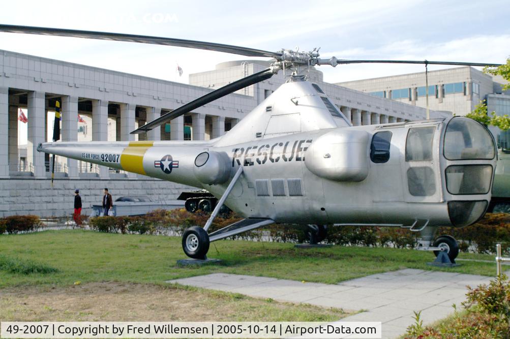 49-2007, Sikorsky H-5H C/N 49-2007, Seoul War Memorial