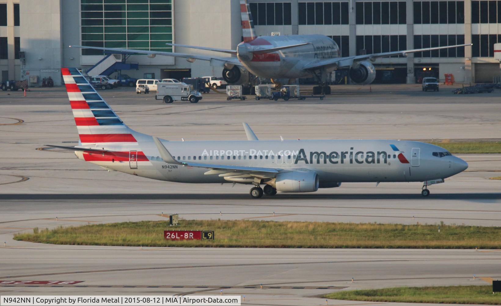N942NN, 2013 Boeing 737-823 C/N 33492, American