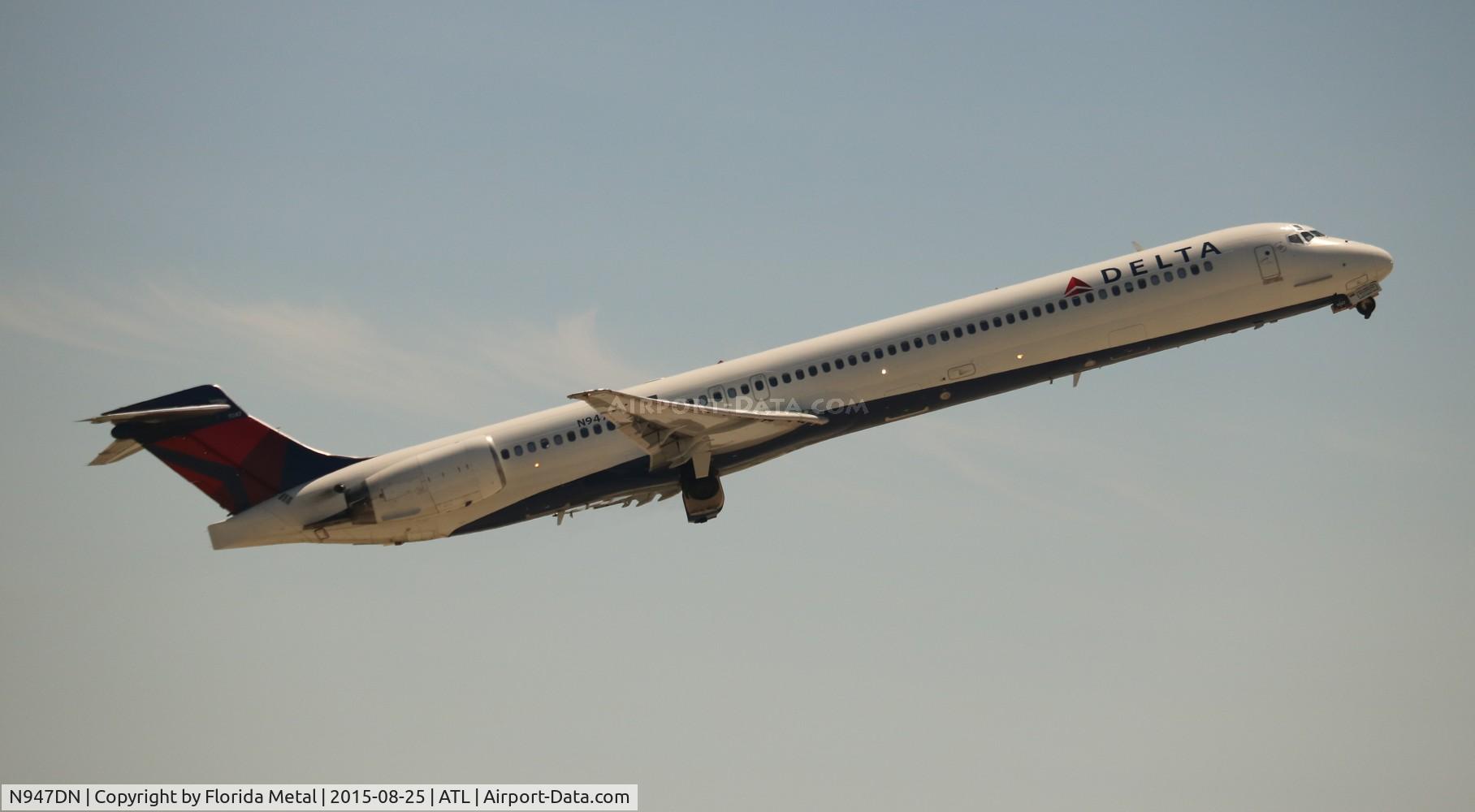 N947DN, 1996 McDonnell Douglas MD-90-30 C/N 53355, Delta