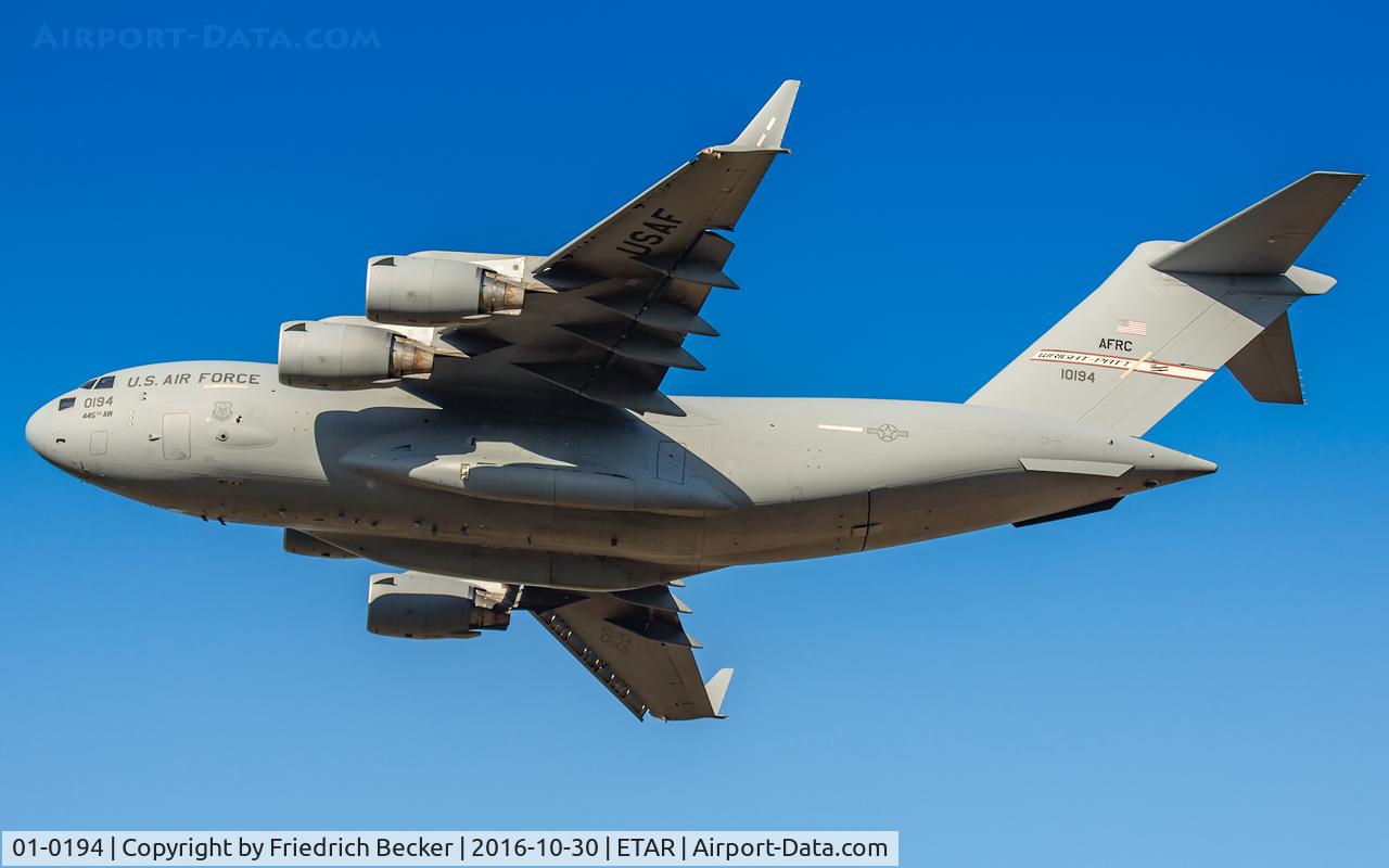 01-0194, 2001 Boeing C-17A Globemaster III C/N P-94, departure via RW26