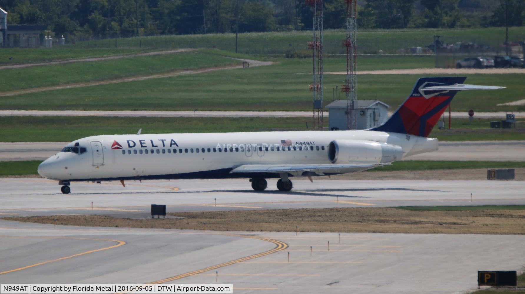 N949AT, 1999 Boeing 717-200 C/N 55003, Delta