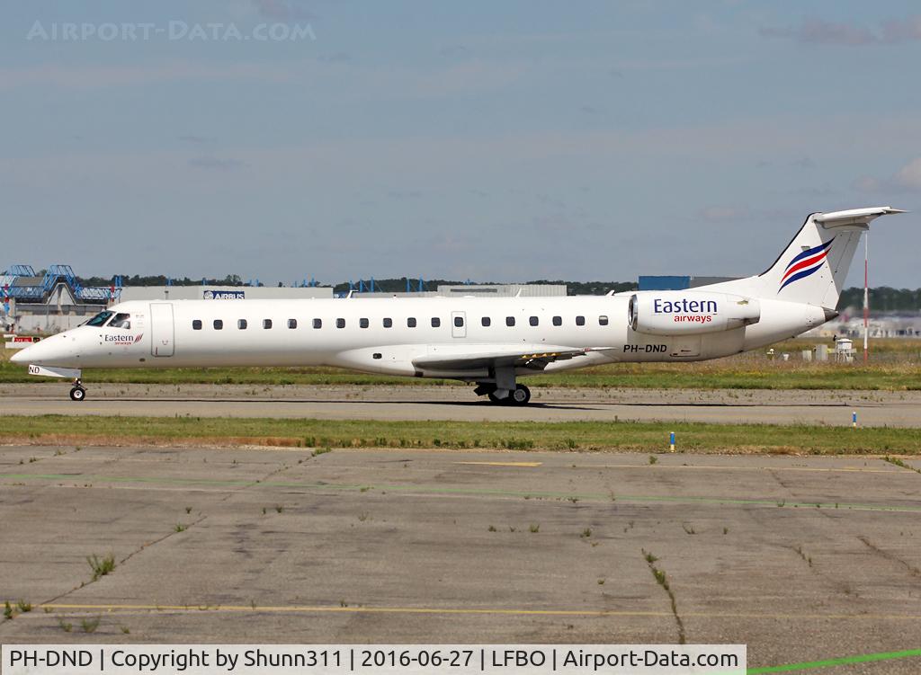 PH-DND, 2001 Embraer EMB-145MP (ERJ-145MP) C/N 145406, Taxiing holding point rwy 32R for departure...