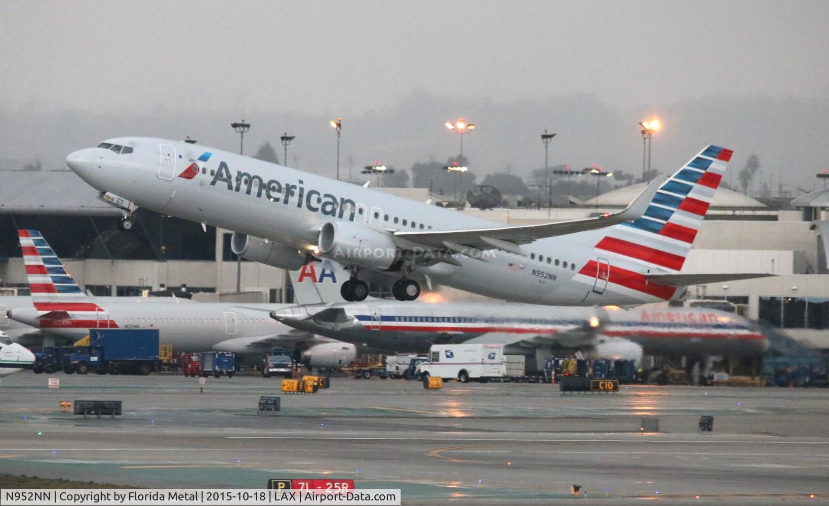 N952NN, 2014 Boeing 737-823 C/N 31196, American