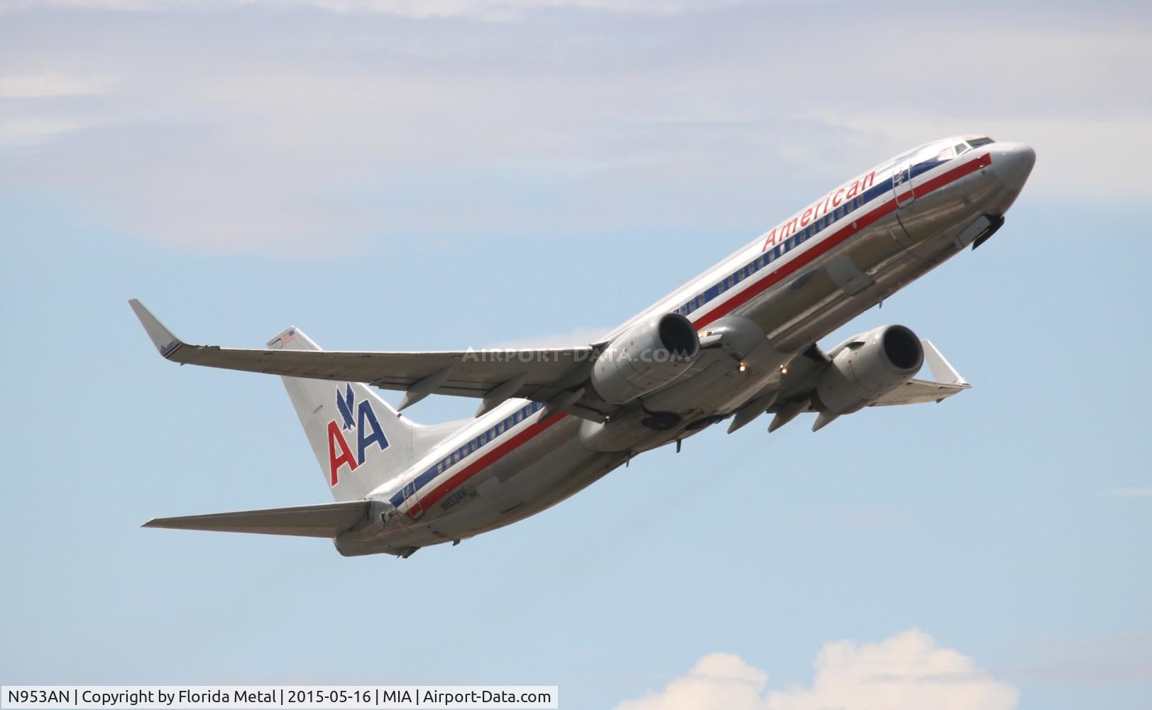 N953AN, 2001 Boeing 737-823 C/N 29539, American