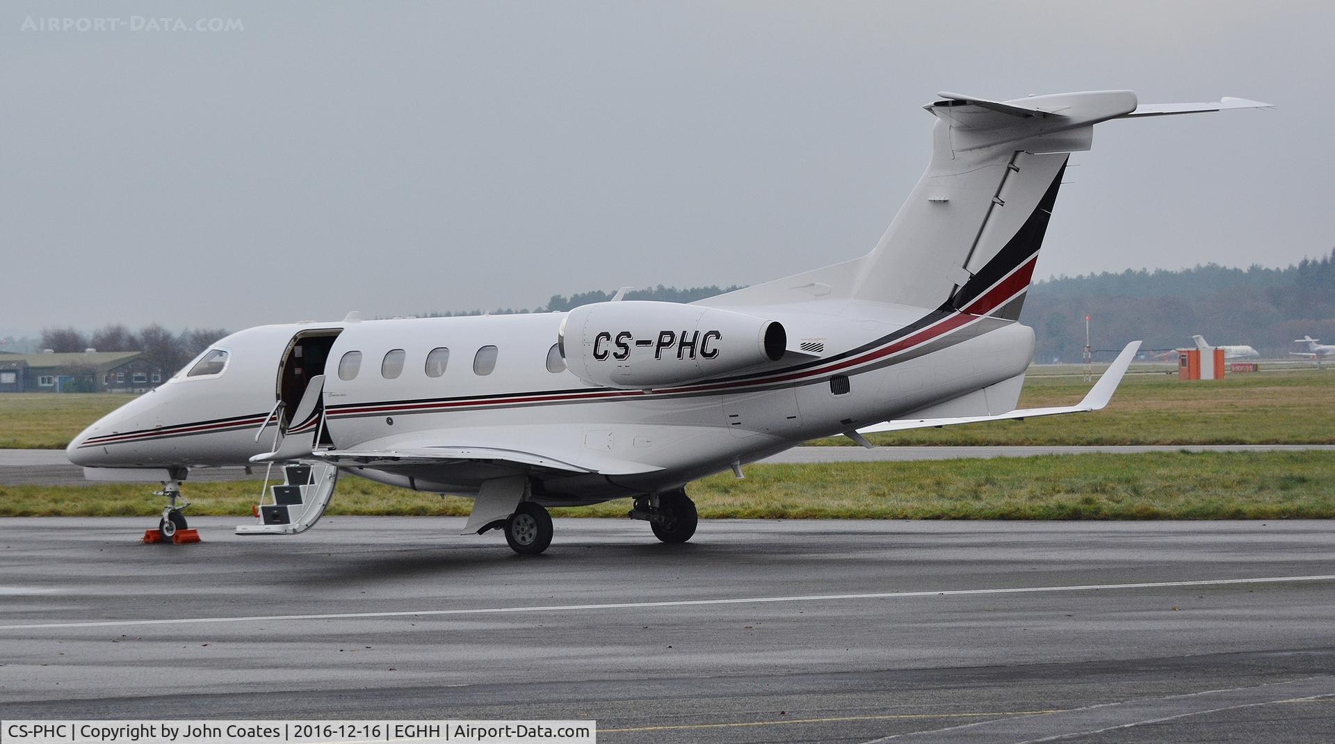CS-PHC, 2014 Embraer EMB-505 Phenom 300 C/N 50500214, At Signatures