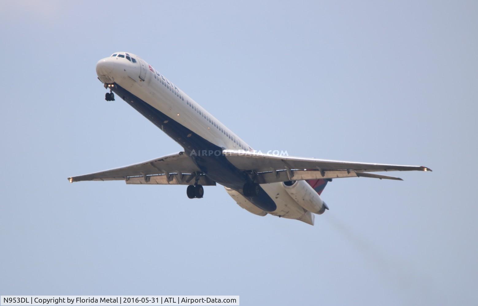 N953DL, 1990 McDonnell Douglas MD-88 C/N 49884, Delta