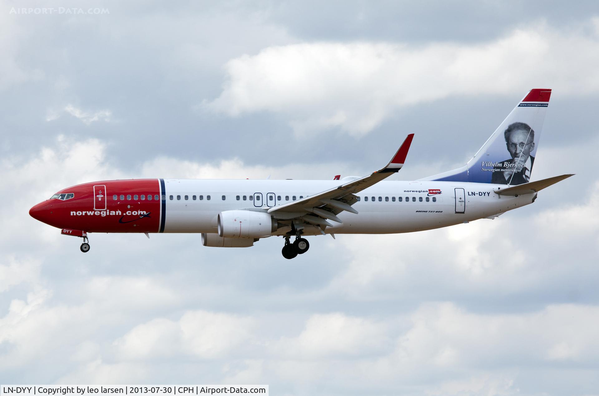 LN-DYY, 2012 Boeing 737-8JP C/N 39012, Copenhagen 30.7.13