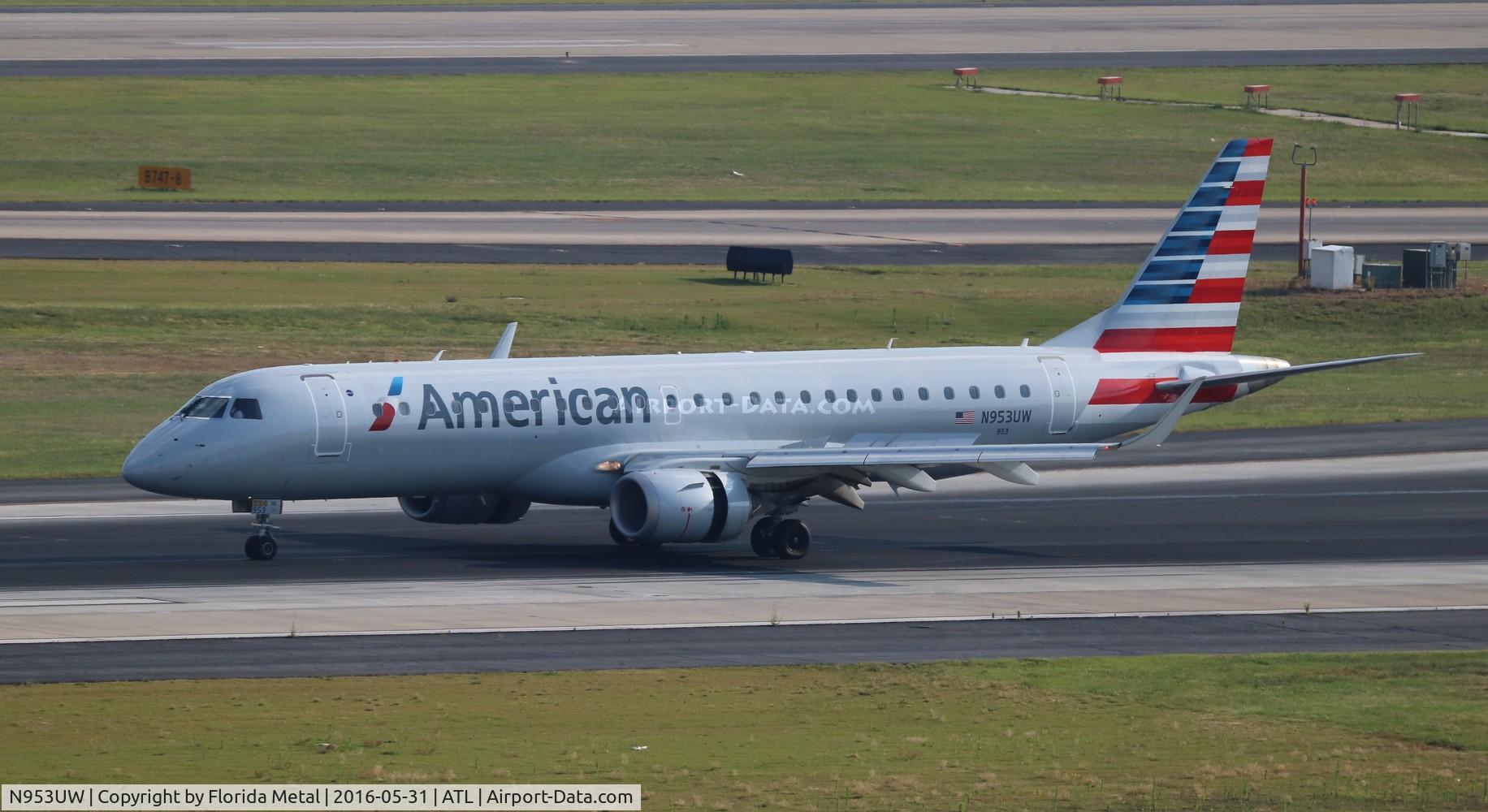 N953UW, 2007 Embraer ERJ-190-100 IGW 190AR C/N 19000133, American