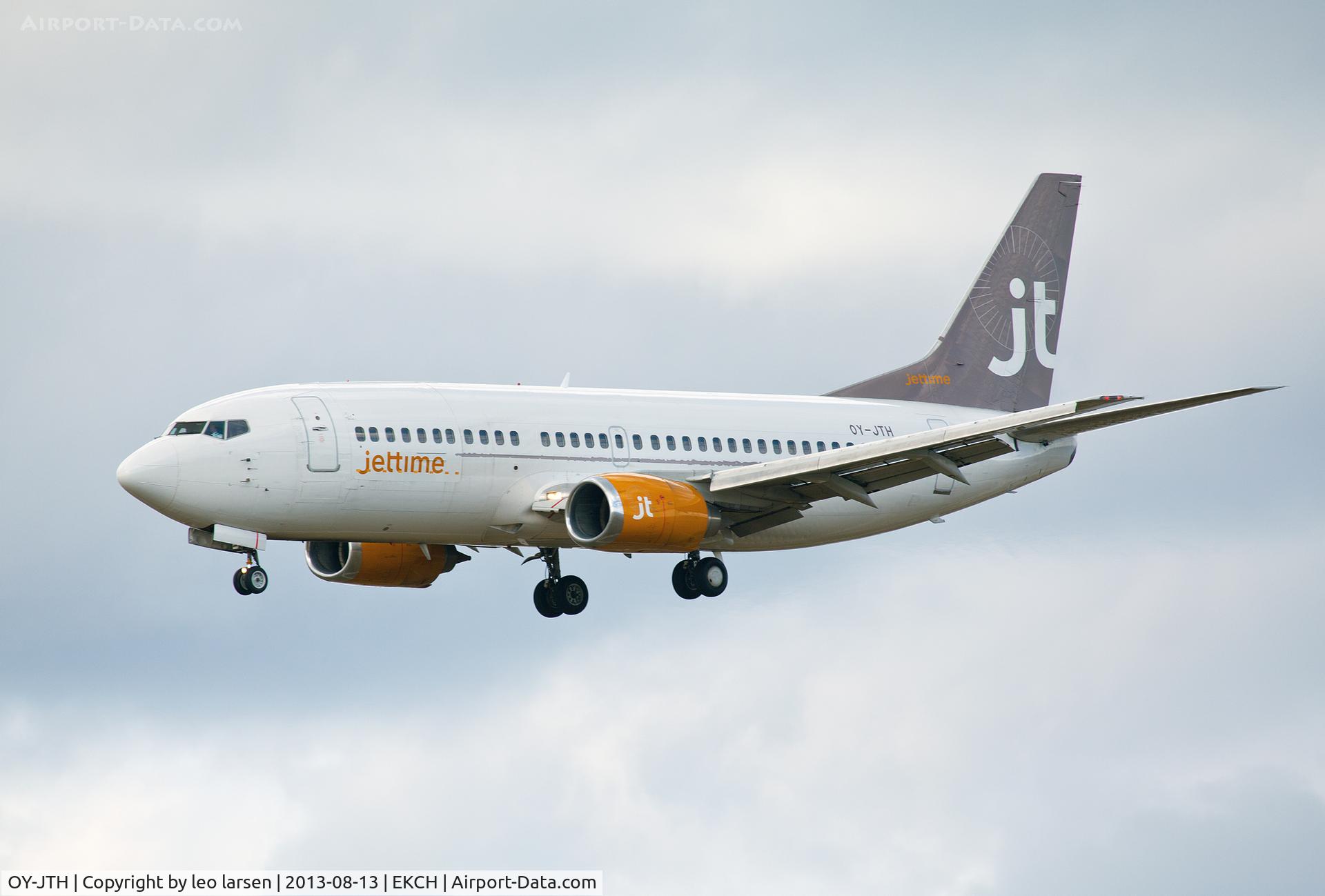 OY-JTH, 1988 Boeing 737-3Y0 C/N 24255, Copenhagen 13.8.13