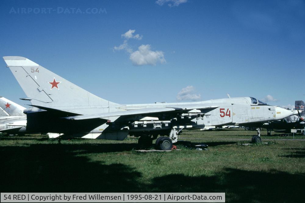 54 RED, Sukhoi Su-24 C/N 0515304, Monino