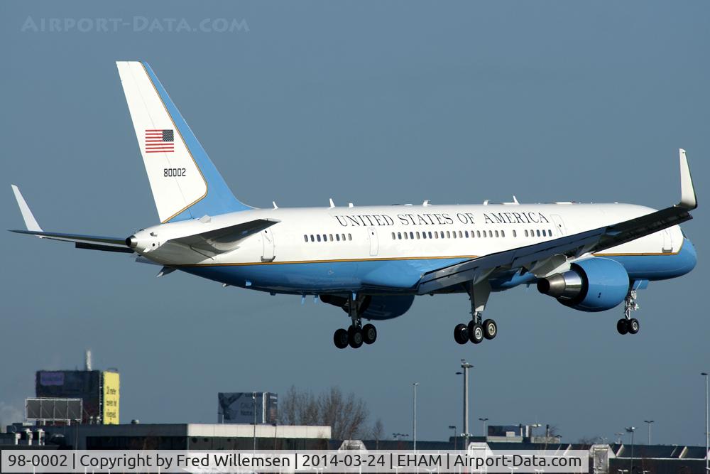 98-0002, 1998 Boeing C-32A (757-200) C/N 29026, 89MAW