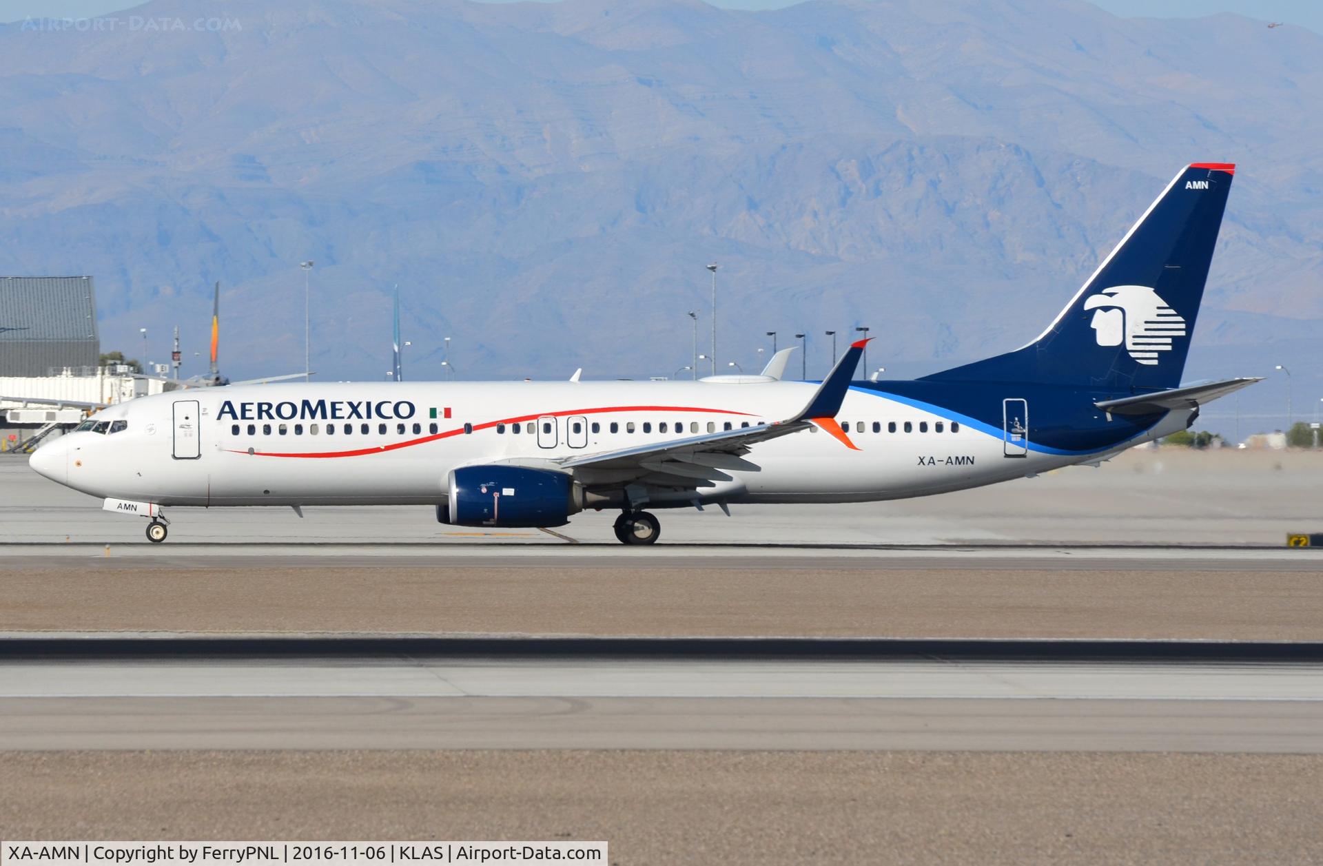 XA-AMN, 2014 Boeing 737-852 C/N 39945, AeroMexico B738 departing LAS.
