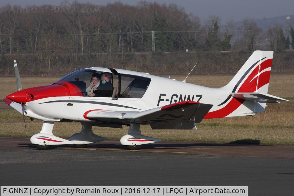 F-GNNZ, 1995 Robin DR-400-120 Dauphin 2+2 C/N 2270, Parked