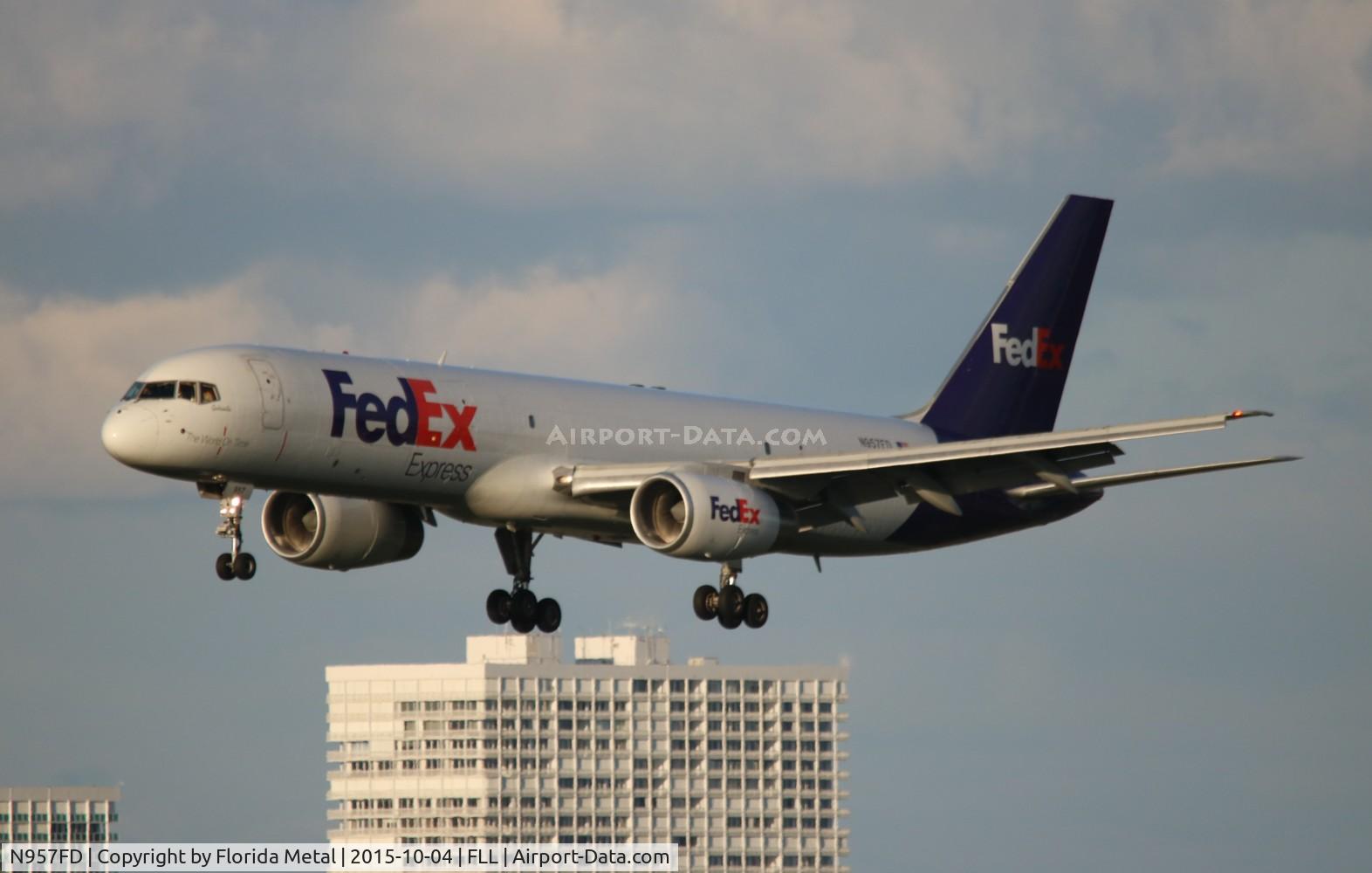 N957FD, 1990 Boeing 757-21B C/N 24774, Fed Ex