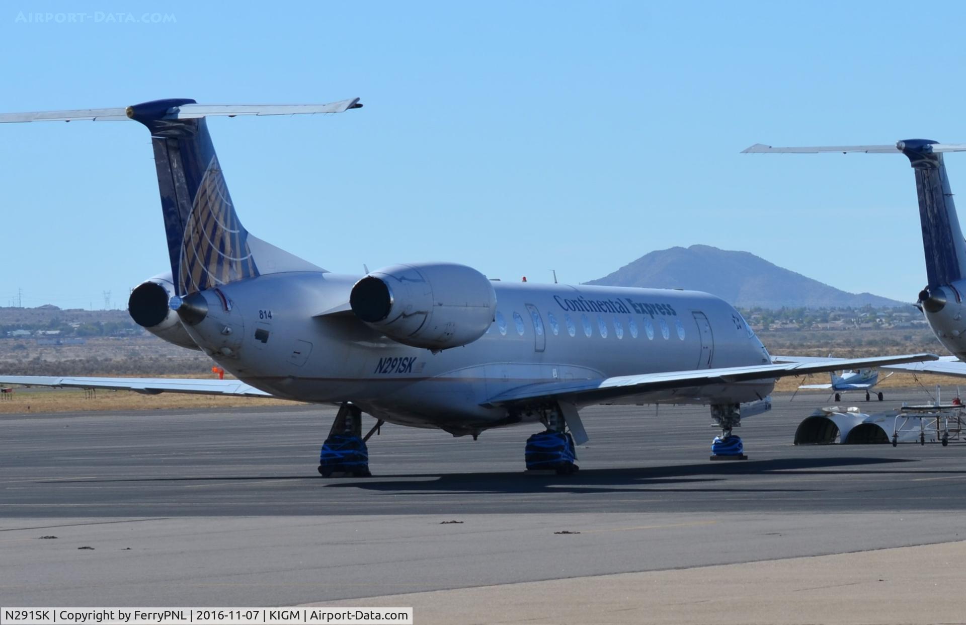 N291SK, 2001 Embraer EMB-145LR C/N 145486, Continental Express ERJ145 stored in the desert.