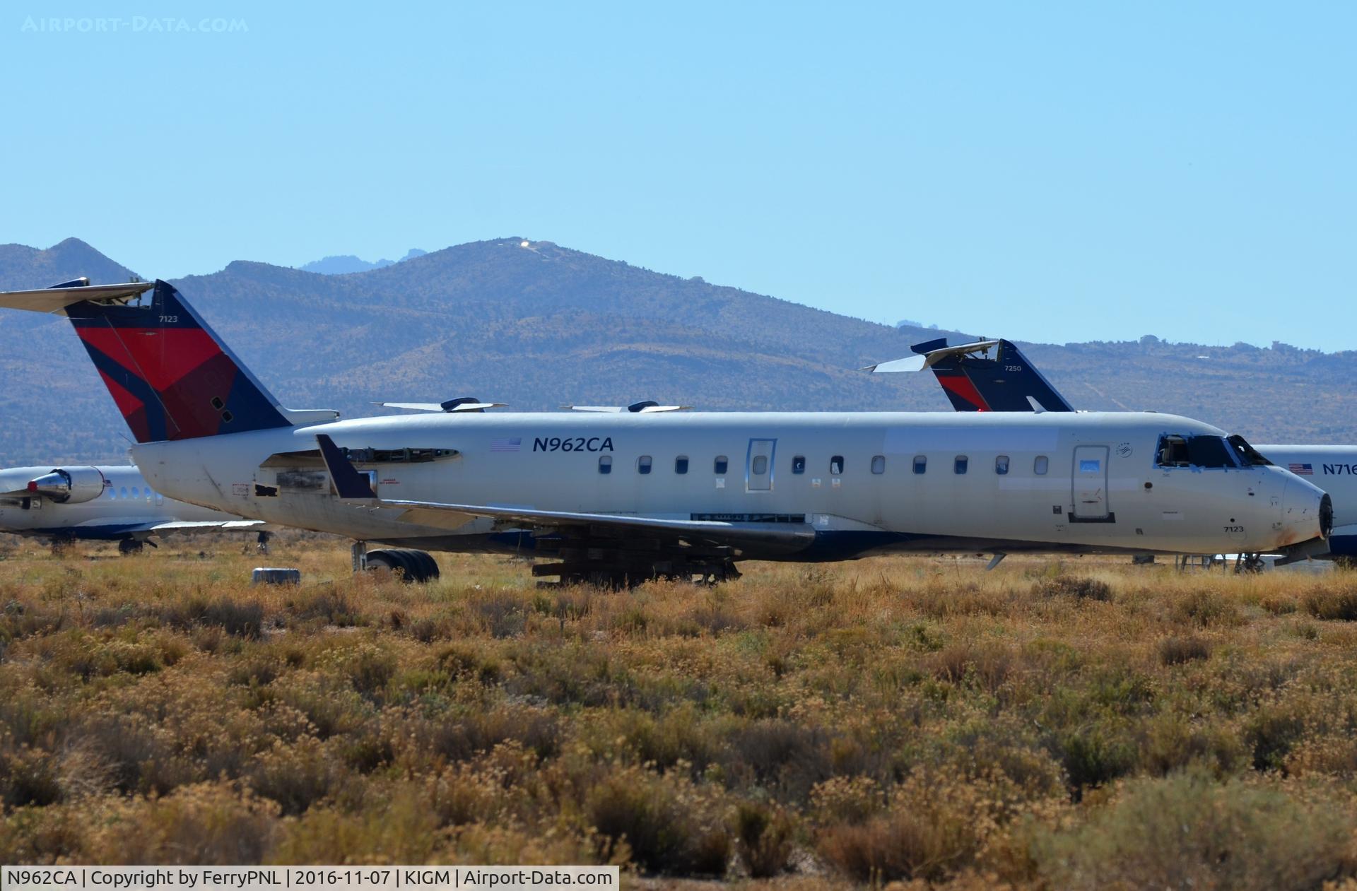 N962CA, 1996 Canadair CRJ-100ER (CL-600-2B19) C/N 7123, Delta Connection/comair CL200, the result of 4 years storage.