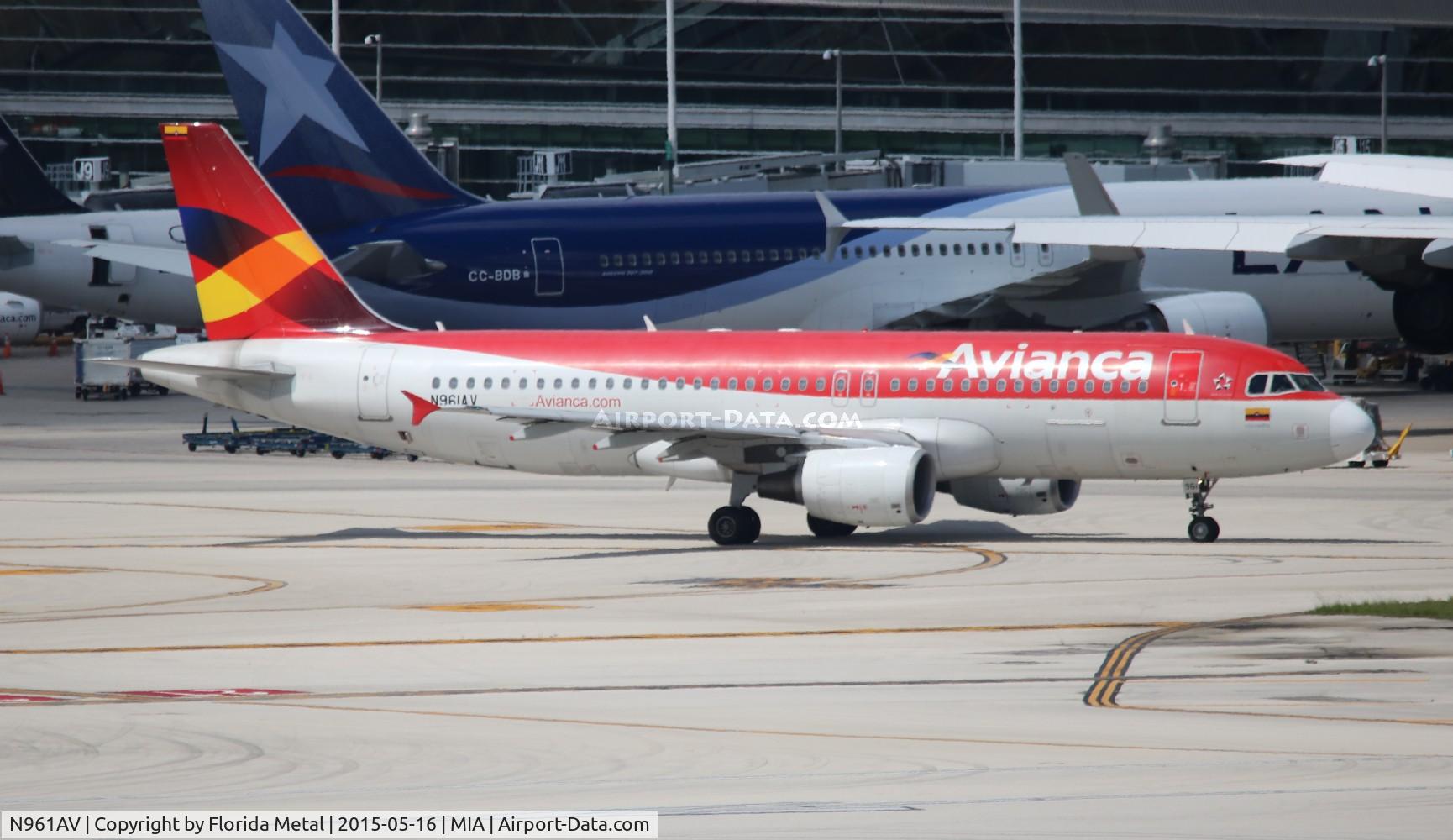N961AV, 2009 Airbus A320-214 C/N 3961, Avianca