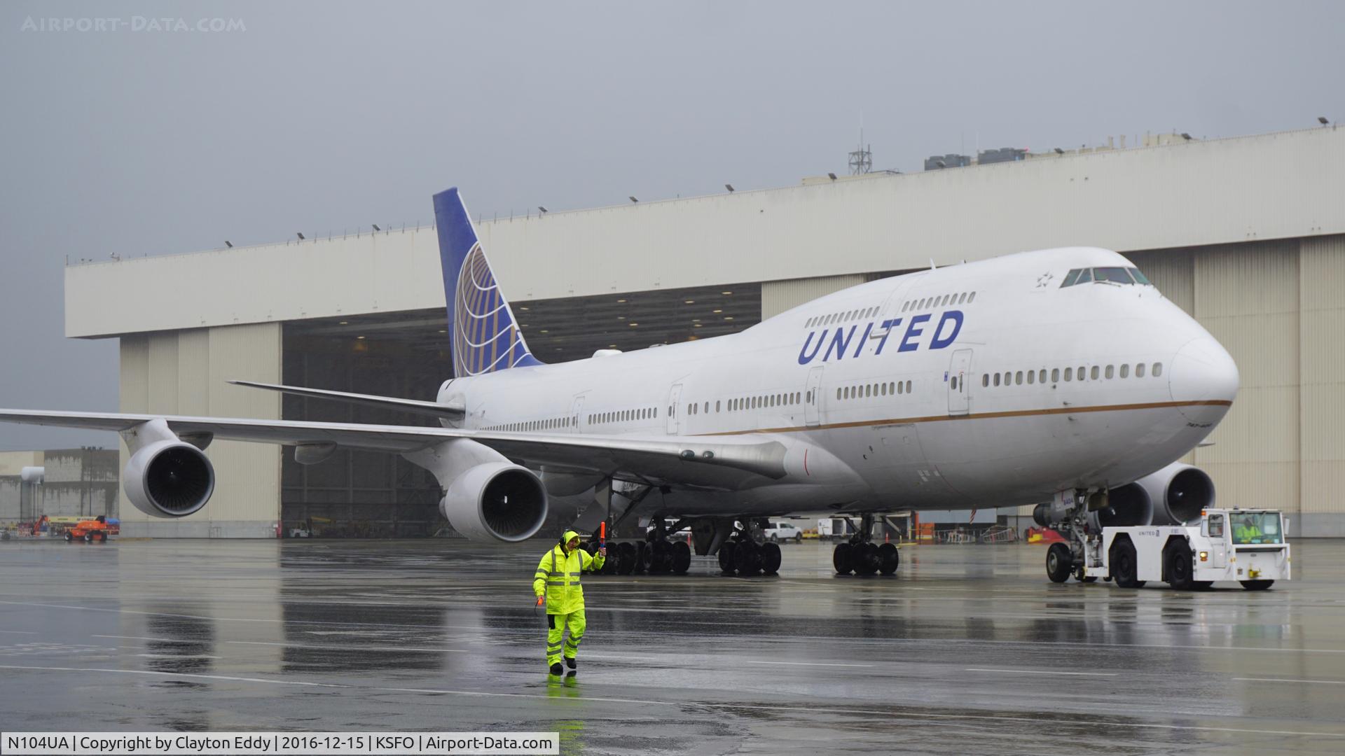 N104UA, 1998 Boeing 747-422 C/N 26902, SFO 2016