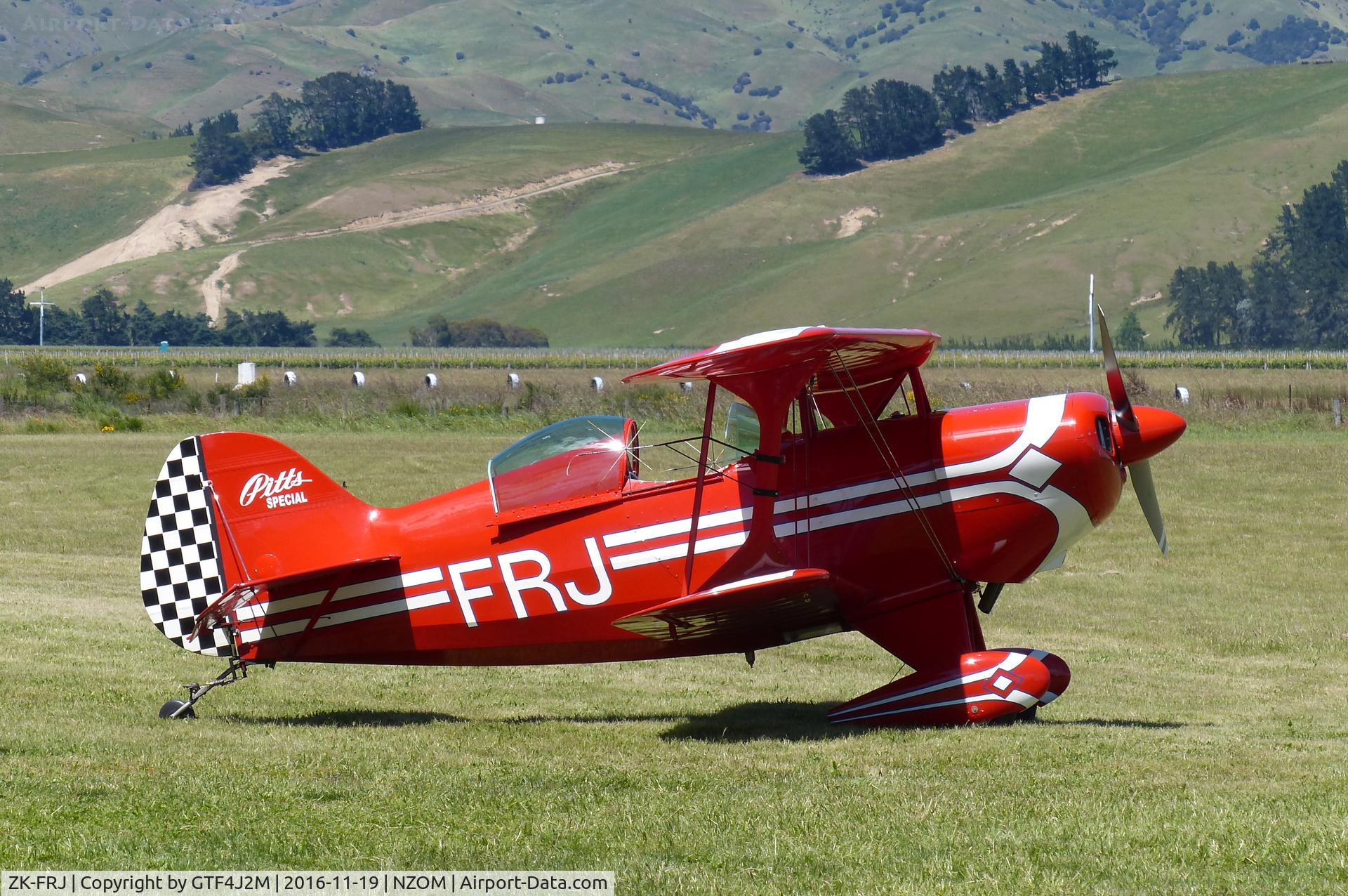 ZK-FRJ, Aerotek Pitts S-1S Special C/N 1-0025, ZK-FRJ at Omarka 19.11.16