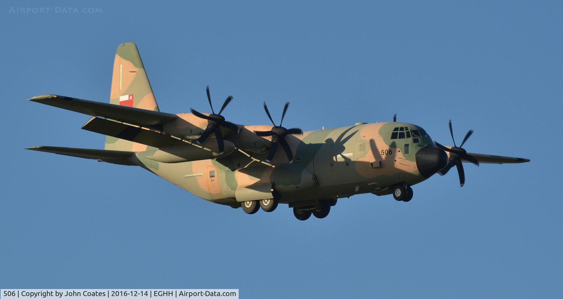 506, Lockheed Martin C-130J Hercules C/N 382-5743, Finals to 08