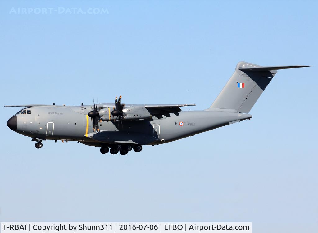 F-RBAI, 2016 Airbus A400M Atlas C/N 033, Landing rwy 32R
