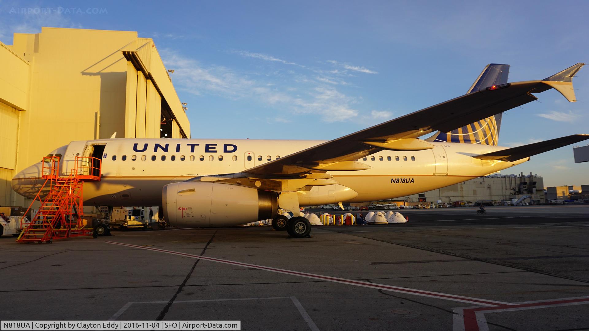 N818UA, 1998 Airbus A319-131 C/N 882, SFO 2016