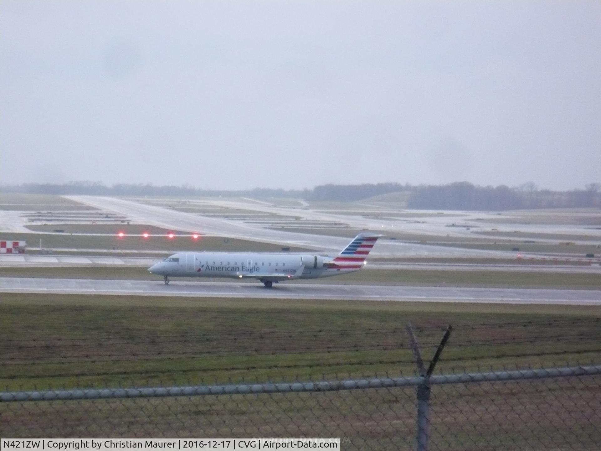 N421ZW, 1999 Bombardier CRJ-200ER (CL-600-2B19) C/N 7346, Air Wisconsin CRJ200