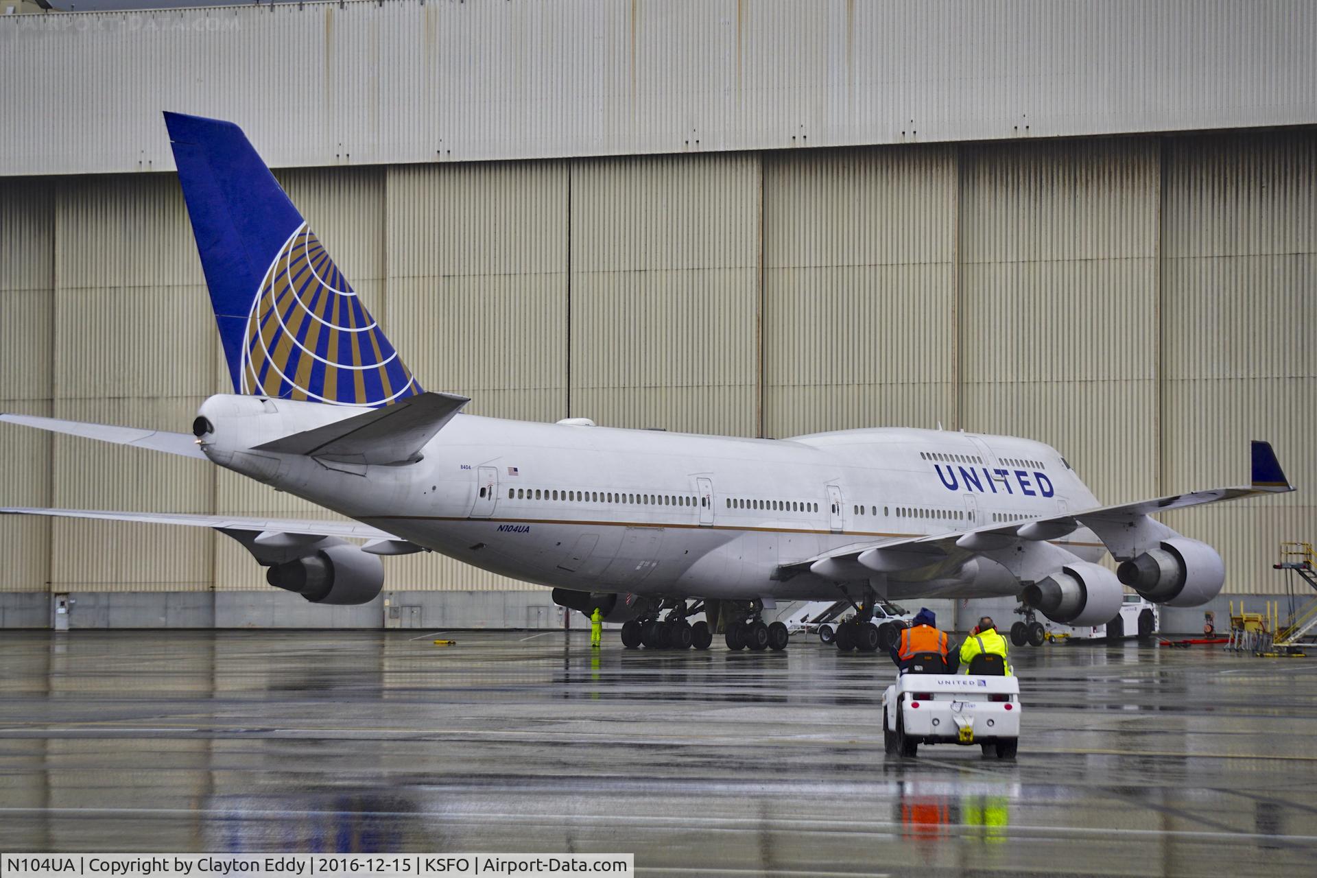 N104UA, 1998 Boeing 747-422 C/N 26902, SFO 2016